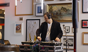 EVOLVE30M_dj01_4c_fullrights.jpg
